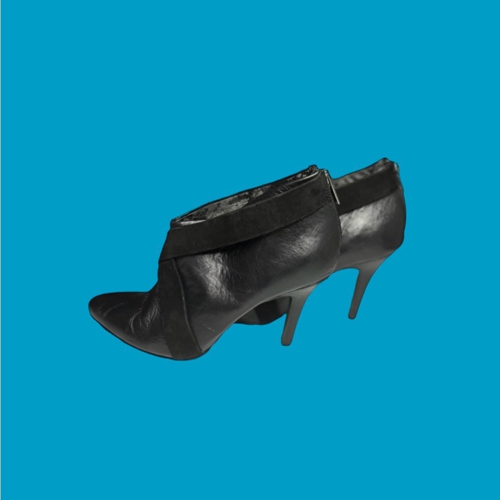 Calvin Klein Ankle Booties Boots Heels  Black Shoes Women's Size 7